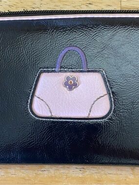 Women's Black Wallet with Lilac Handbag Accent